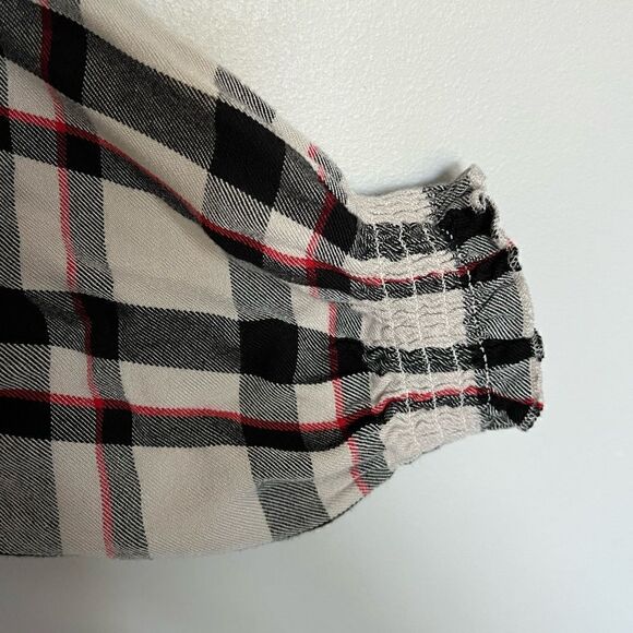 *2/$30* Sanctuary size M Cori plaid top with smocked sleeves - Picture 3 of 5